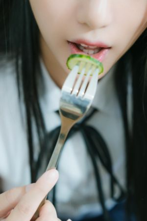 乱世佳人吃奶未删除版