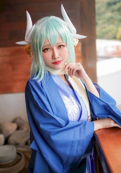 朴银狐妻子的职业