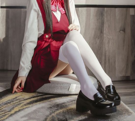 沉迷爱情