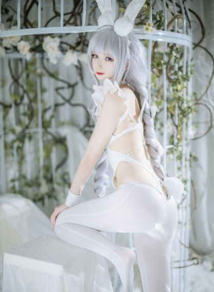 善良的女秘书的目地