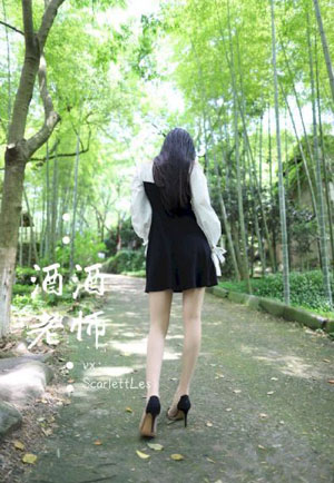 性转后被三个室友操满了(np)