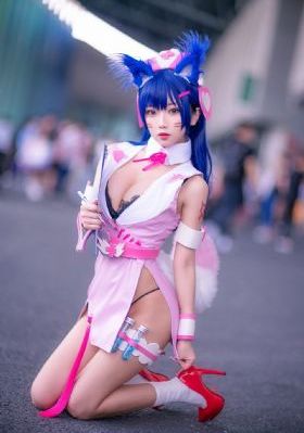 漂亮女保姆